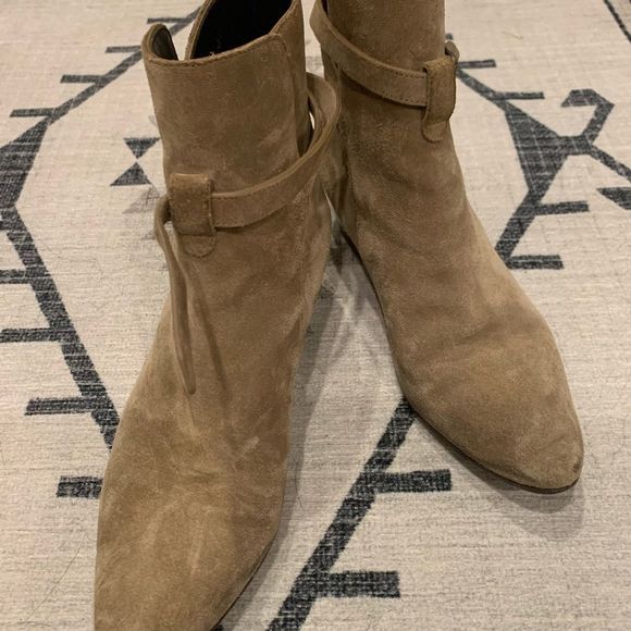 SAINT LAURENT West Jodhpur
Suede ankle Boots in Dark Sand size 38 boho Luxury - Picture 2 of 12